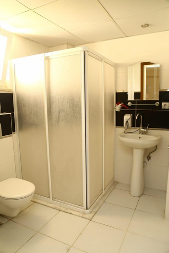 Bathroom, Ada Suit, Merkez