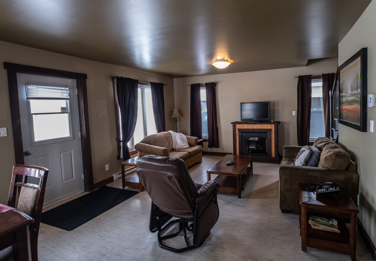 Others 4, Heron's Nest Cottages, Restigouche