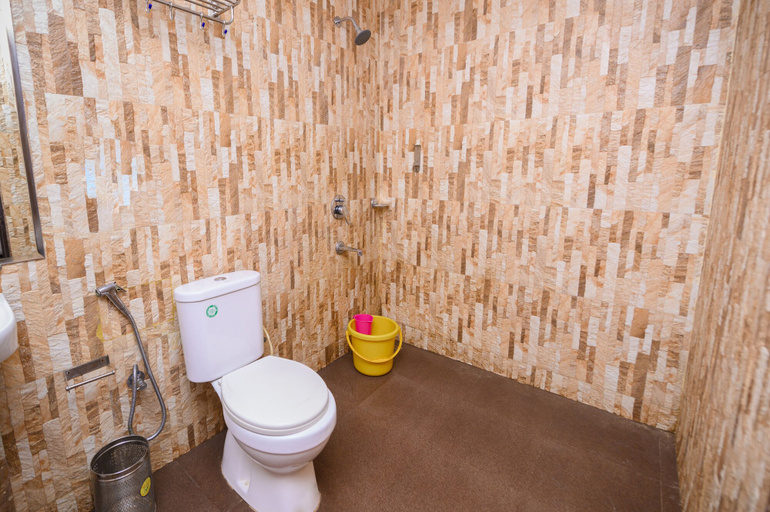 Bathroom 3, ROSA SALVO, North Goa