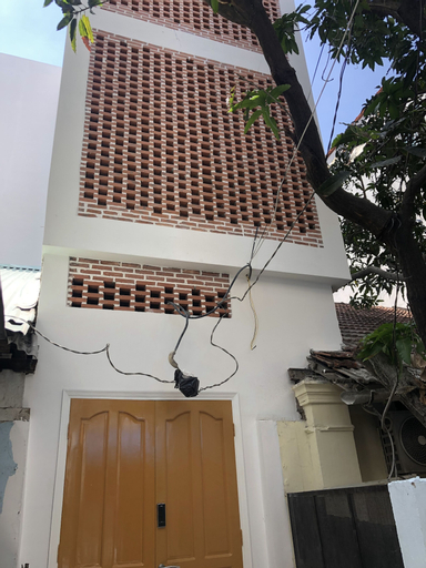 Exterior & Views, Supertramp's House, Quận 1