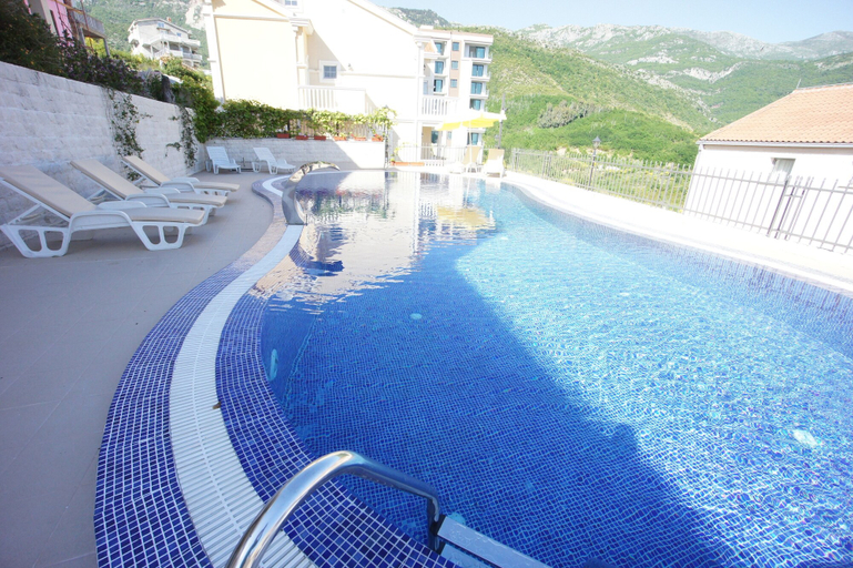 Sport & Beauty 4, Apartments Becici Sunset