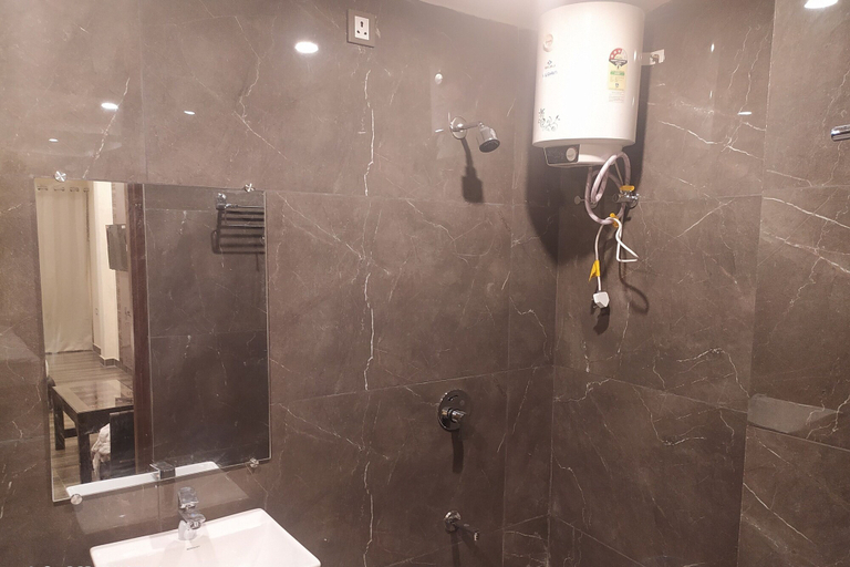 Bathroom 3, Hotel Ganga Heights By Avadhesh Group Of Hospitality, Hardwar