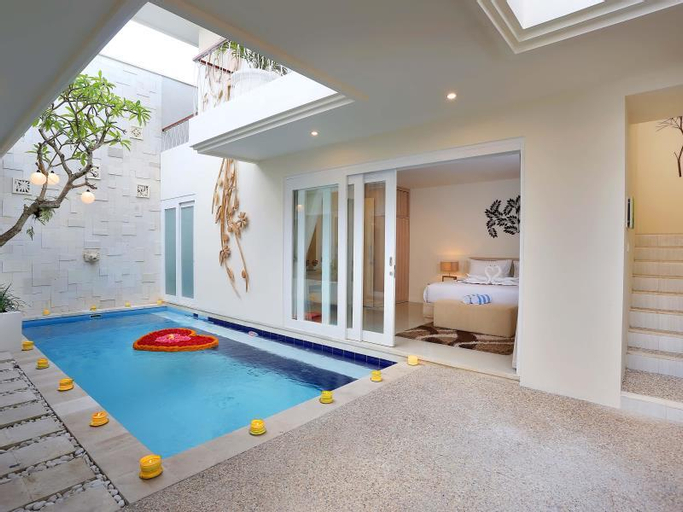 Swimming Pool 11