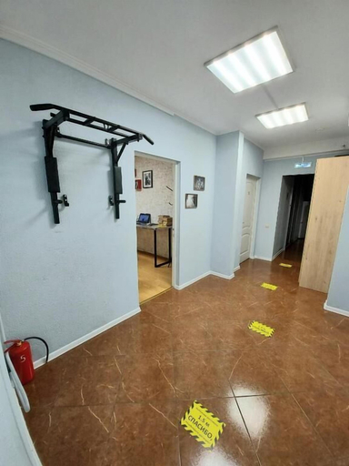Others 5, Christal - Hostel, Western