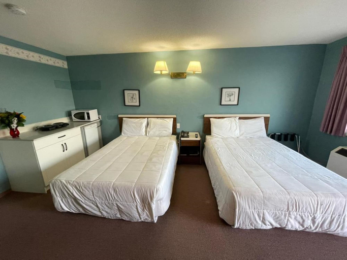 Bedroom 4, Earlton Motel, Timiskaming