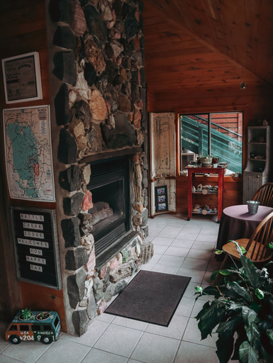 Others 4, Battle Creek Lodge, Pennington