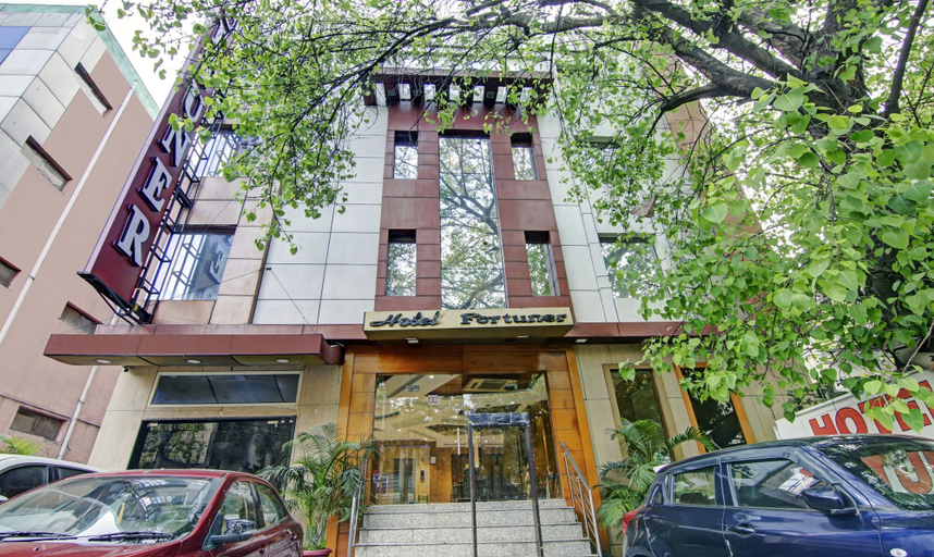 Exterior & Views 2, Treebo Trend Hotel Fortuner, Delhi