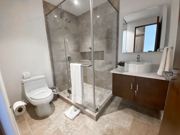 Bathroom 3, SERENADA 2nd floor 2 bedroom condo By DPM, Cozumel