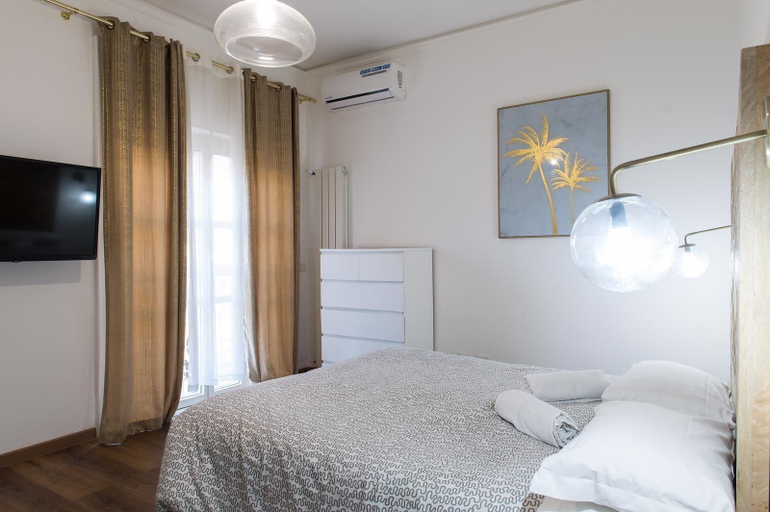 Bedroom 3, Liberty, Roma