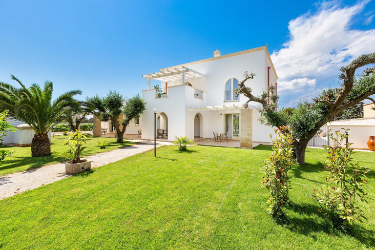 Exterior & Views 2, 1914 B&B I Tarocchi - Camera Matrimoniale La Stella, Lecce