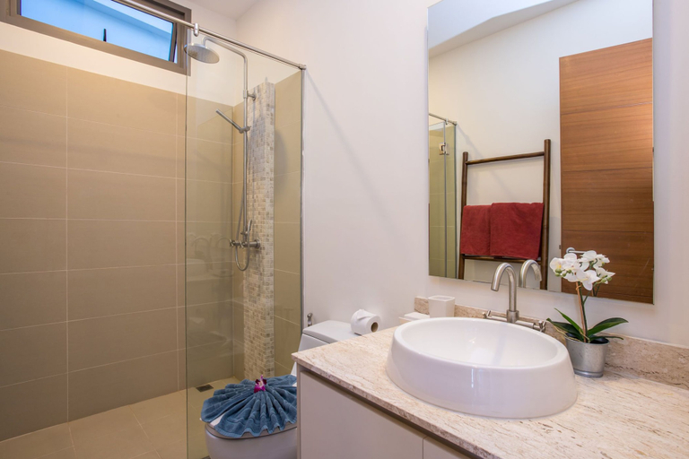 Bathroom 3, Trendy 4BR Villa Kari in KA Villas Rawai, Pulau Phuket
