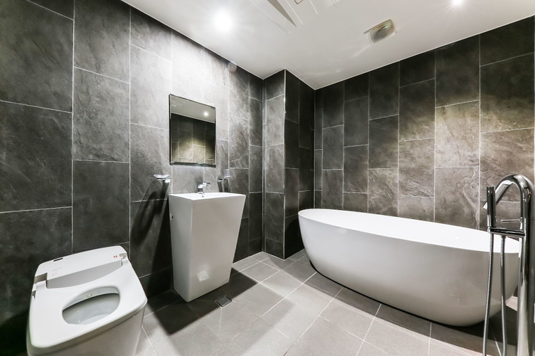Bathroom 5, Aria Hotel Seosan, Seosan