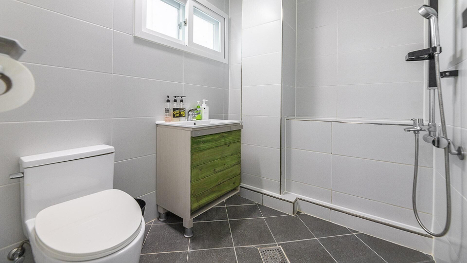 Bathroom 4, Pohang 0.1 Poolvilla, Pohang