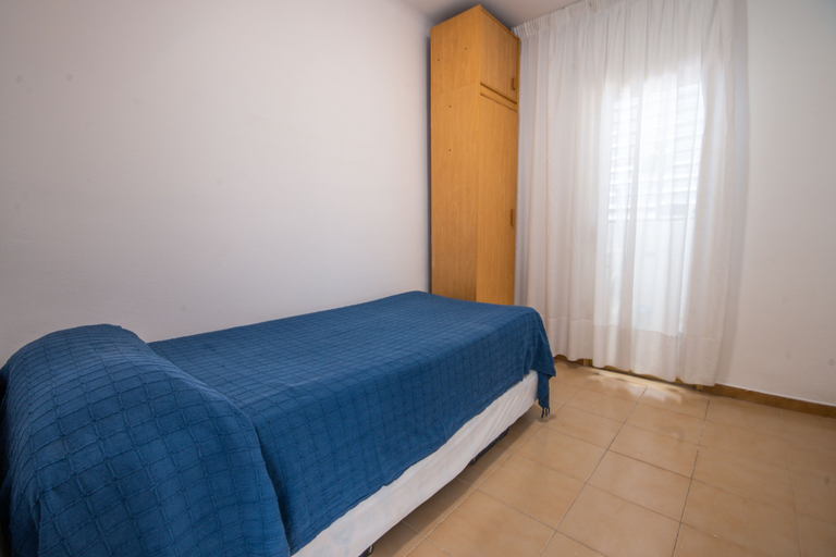 Bedroom 4, GoCosta Apartment Pins i Mar, Tarragona