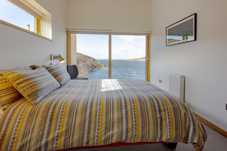 Bedroom 3, Tigh na Mara, Highland