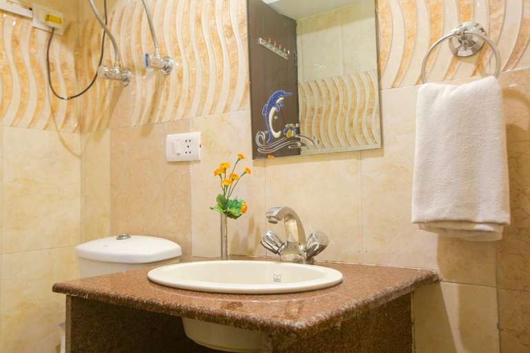 Bathroom, Turkish Cottage, Kangra
