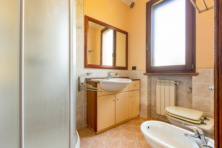 Bathroom 4, 1905 Villa Artas, Lecce