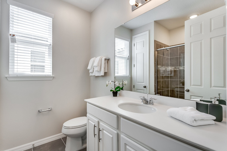 Bathroom 3, 1834cvt New Solara 9 Bedroom 6 Bathroom Resort, Osceola