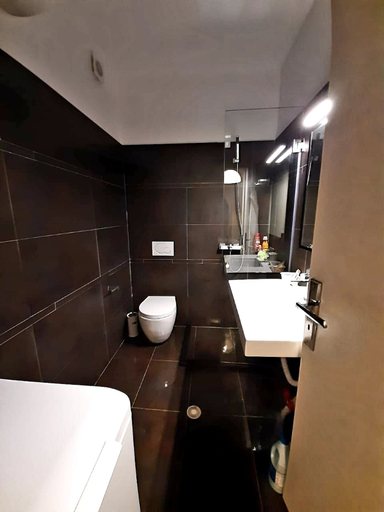 Bathroom 4, Vasiliki Beachfront Luxury Apartment, Sarandës
