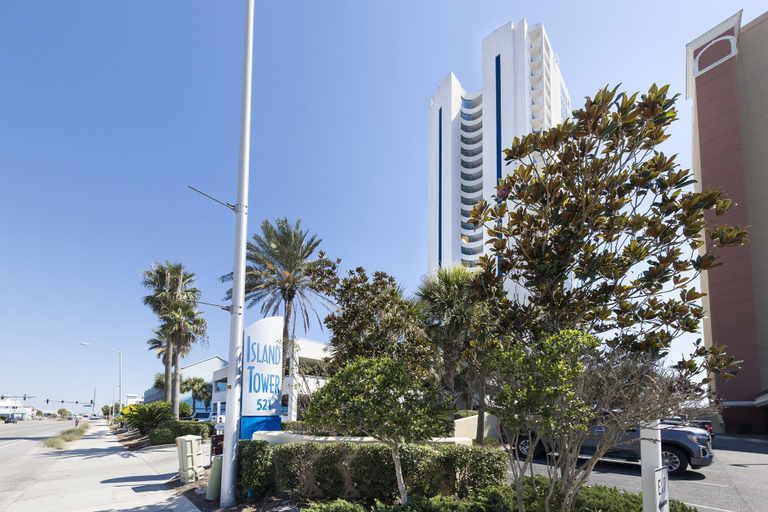 Exterior & Views 2, Island Tower 701, Baldwin