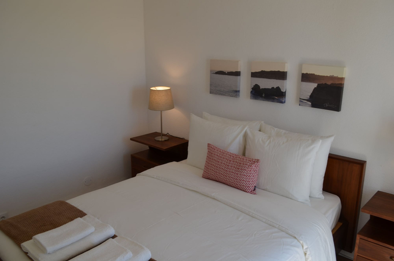 Bedroom 3, Cozy Apartment in Estoril, Cascais