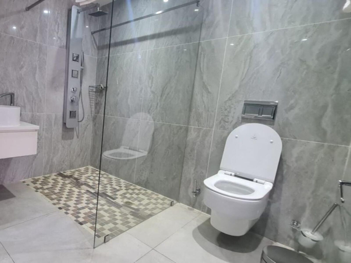 Bathroom 5, Grand Aria Hotel, Gaborone