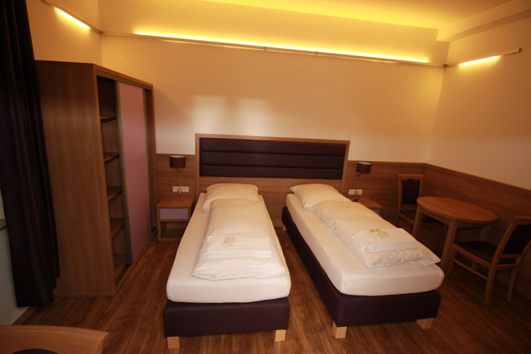 Bedroom 3, Slamba Hostel Augsburg, Augsburg