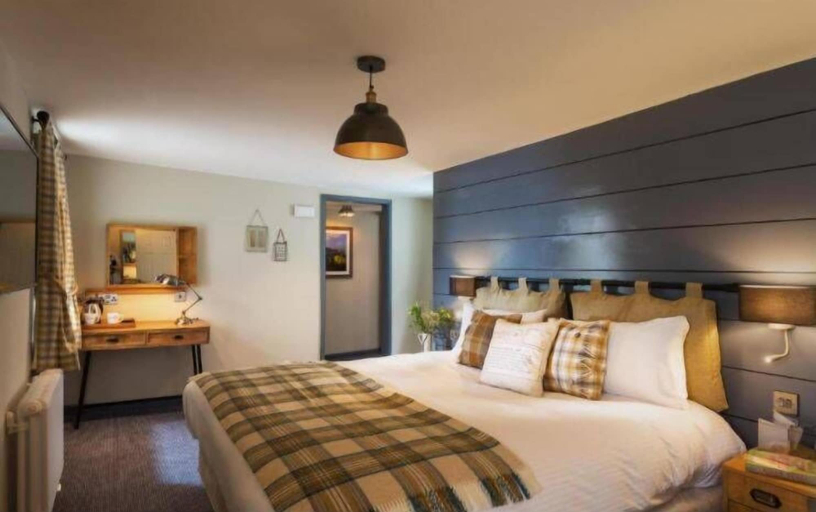 Bedroom 2, Lifeboat Inn, Cornwall