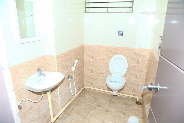 Bathroom 4, Pride Image, Bangalore