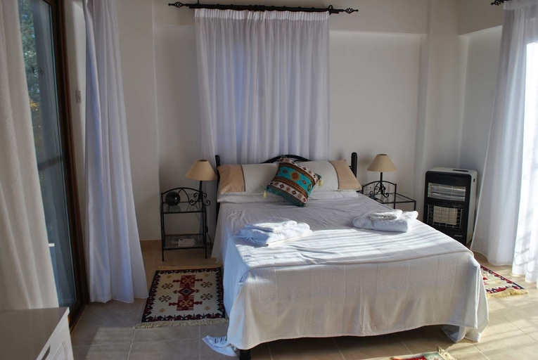 Bedroom 3, Villa Brooklands by Amy Villas
