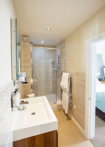 Bathroom 5, The Briarfields, Torbay