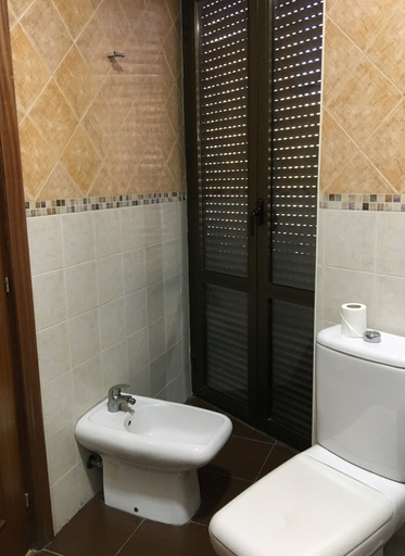 Bathroom 4, Hotel Nacional, Melilla