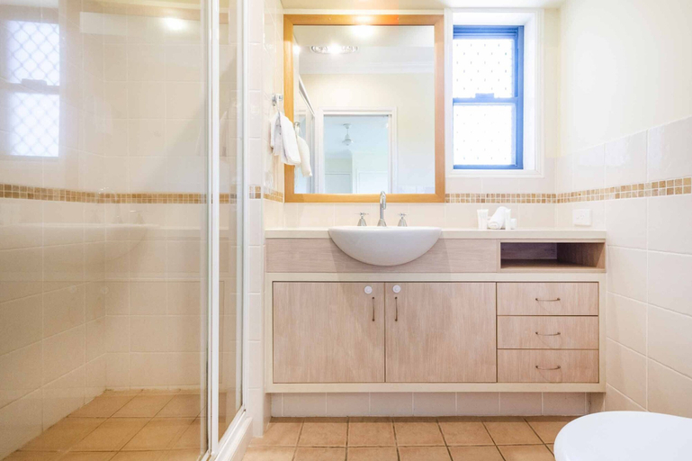 Bathroom 3, 11 Oceania Court, Clarence Valley- Coast