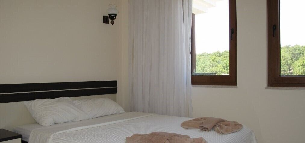 Room 2, Villa AX20 by JoyLettings, Fethiye