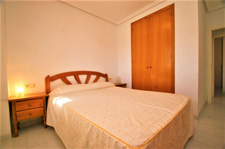 Bedroom 2, 043 Holiday Bliss / AC - Wifi, Alicante