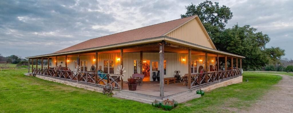 Round Top Hotel, Fayette