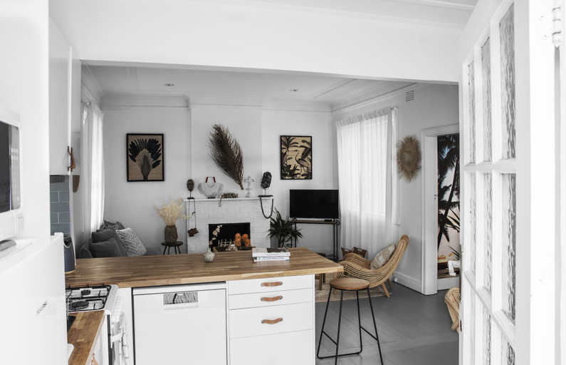 Others 5, Beach Cottage in Bondi, Sydney