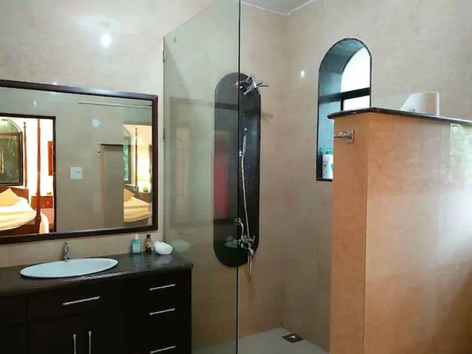 Bathroom 3, The Mandrem House - 4BHK Luxury Villa, North Goa