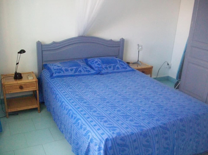 Bedroom 2, Lapiroguevilla