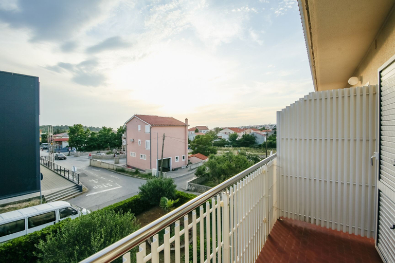 Others 4, Apartments & Rooms Peranic, Novalja
