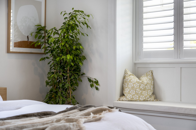 Bedroom 5, Executive State-Of-The-Art Home - Spa, Waitakere