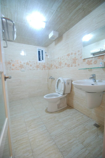 Bathroom 5, Bluesha Homestay, Pingtung
