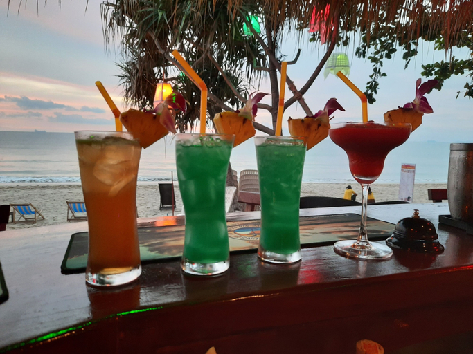 Food & Drinks 5, Harry's Sunset Klong Nin Beach, Ko Lanta
