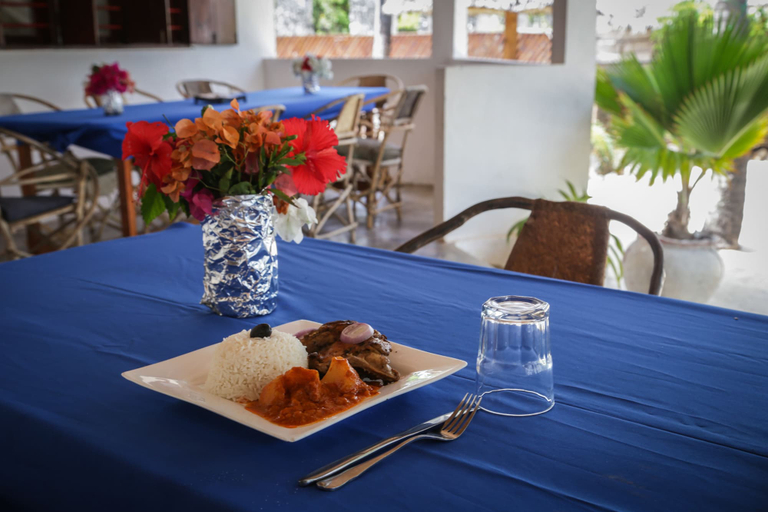 Food & Drinks 5, Kipepeo Lodge, Kusini