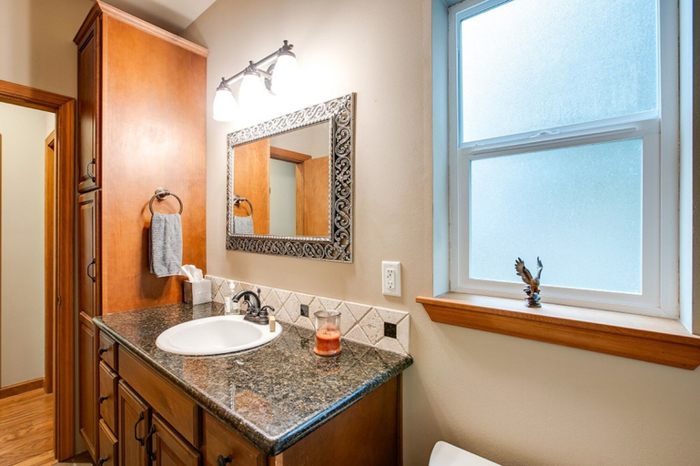 Bathroom 3, 20GS - WiFi - F/P - W/D - Sleeps 6, Whatcom