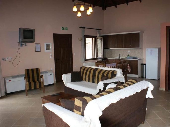 Bedroom 3, Karyon Apartments, East Macedonia and Thrace