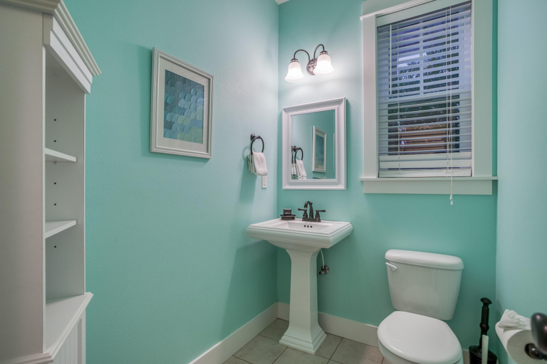 Bathroom 5, Beach Dreams - Olivia Beach, Lincoln