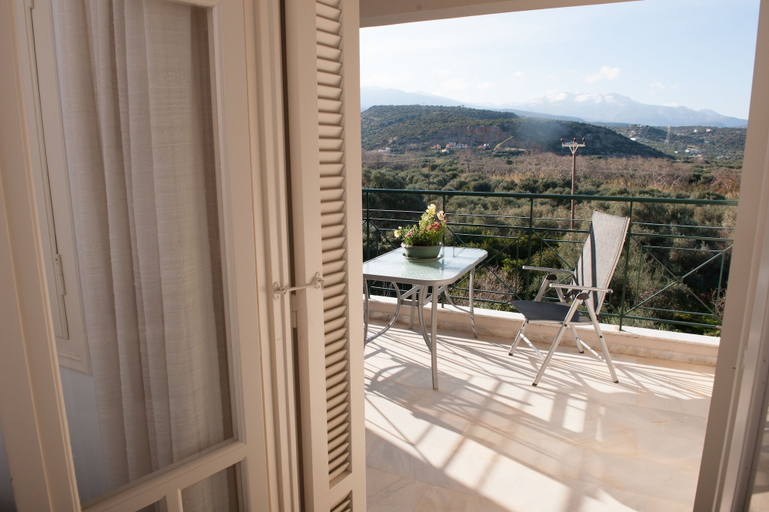 Others 5, Dialinas Apartments, Crete
