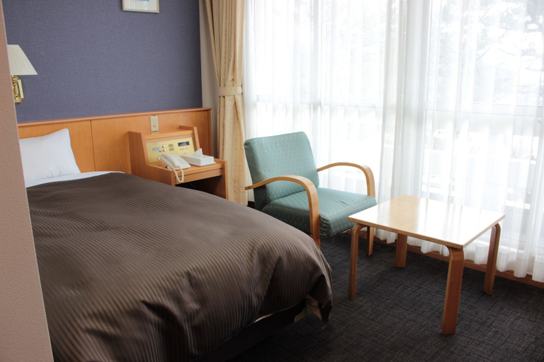 Bedroom 2, Hotel Axia Kushikino, Ichikikushikino