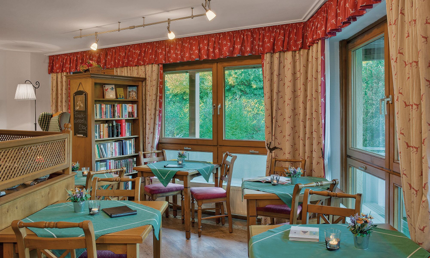 Snack bar 3, Aparthotel am Sonnenhuegel, Rottal-Inn